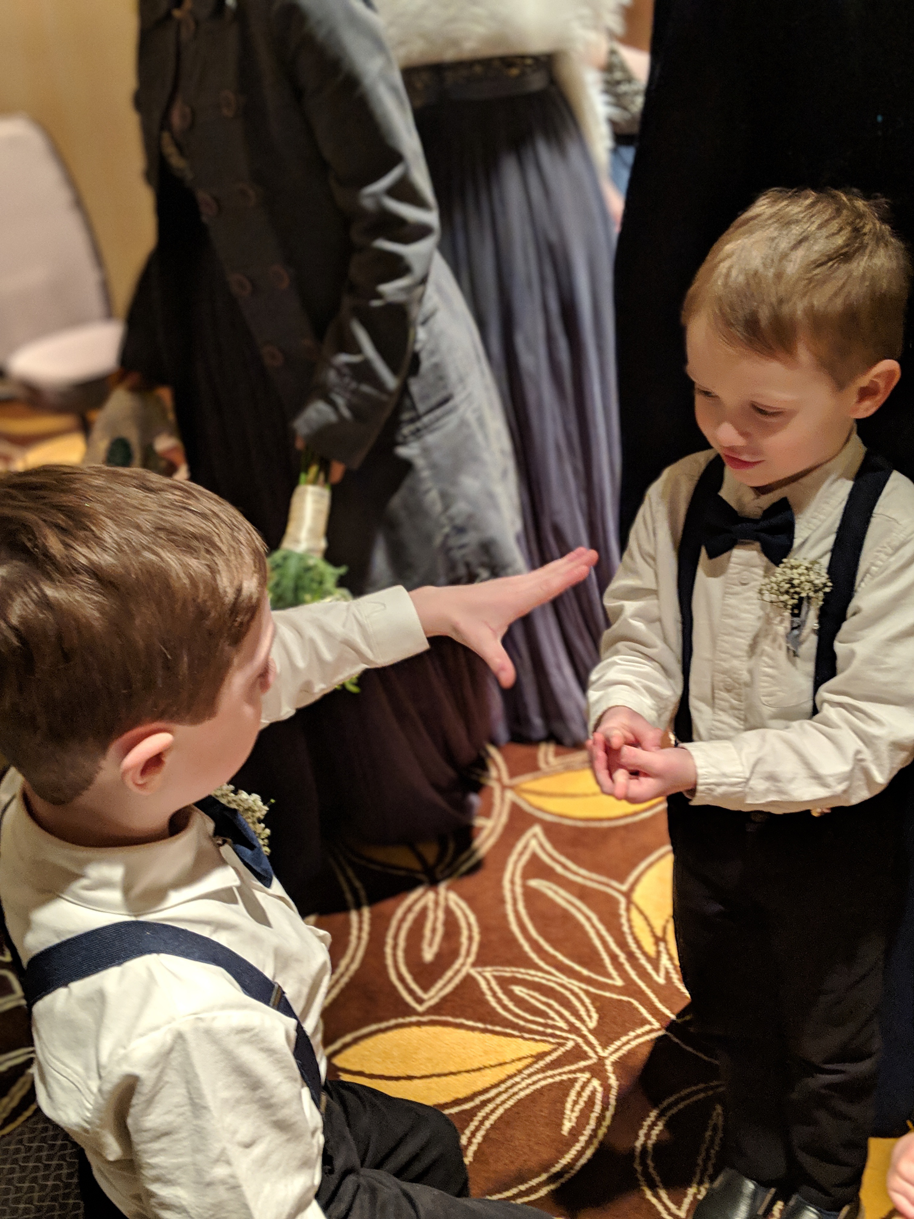 00100dportrait_00100_burst20181231190300201_cover